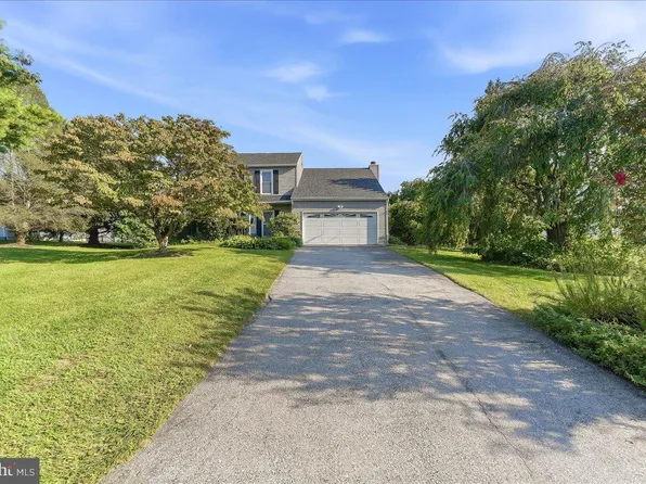 1227 Victoria Ln, West Chester, PA 19380
