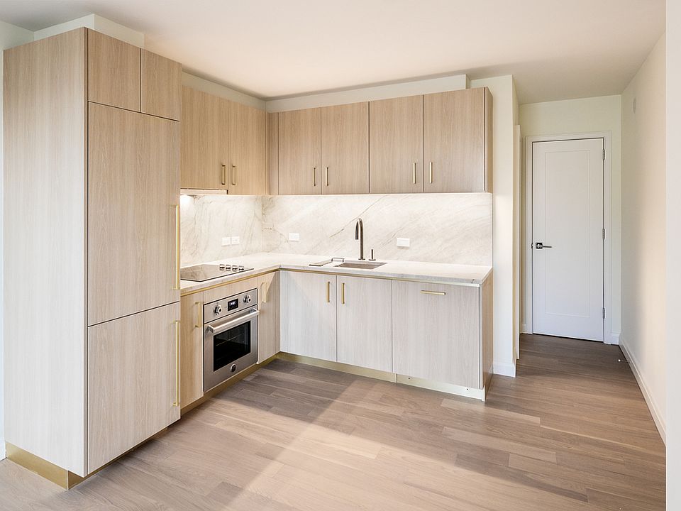1st image of 250 W 19th St APT 7D
