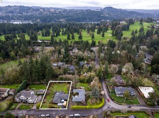 1050 Atwater Rd, Lake Oswego, OR 97034