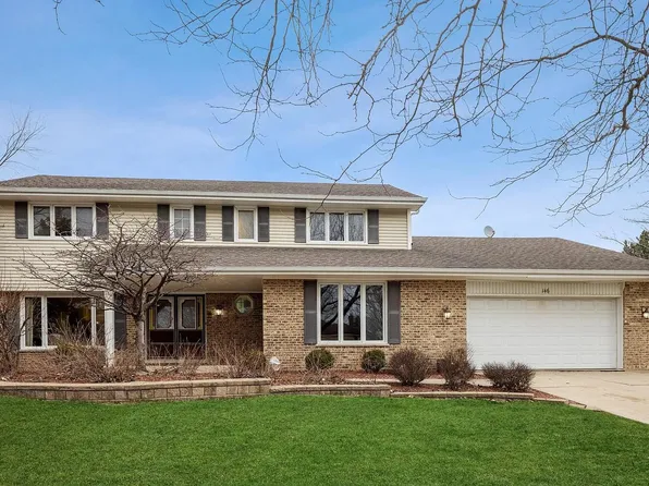 146 Somerset Rd, Willowbrook, IL 60527
