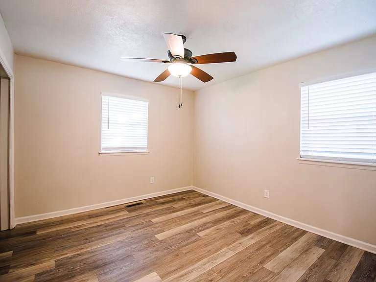 1608 S Berry Rd — Photo 19