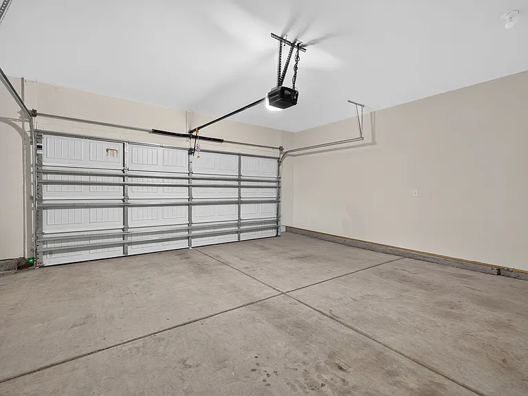 314 Hyssop Ct — Photo 34