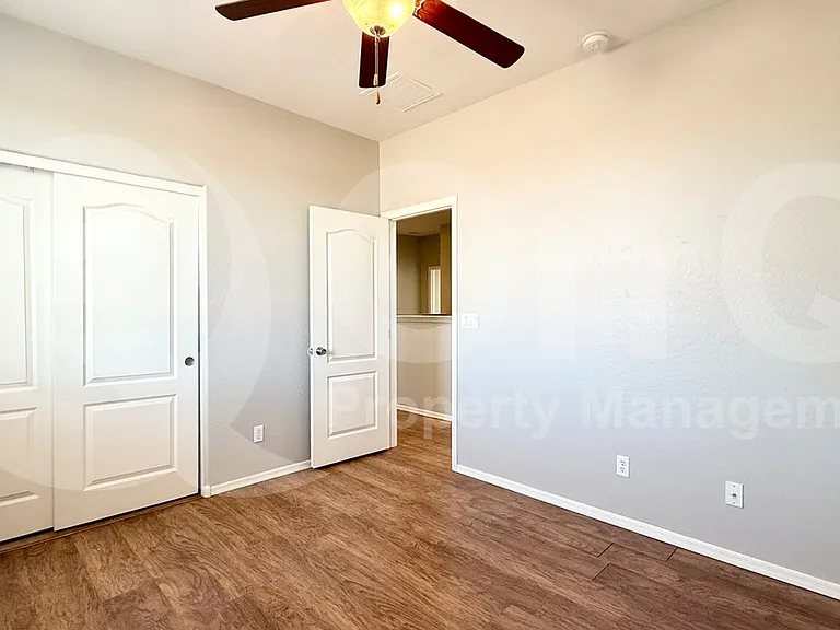 27297 N 172nd Ln — Photo 21