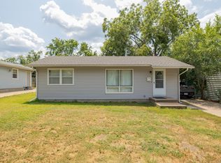 313 SW 5th St, Newton, KS 67114