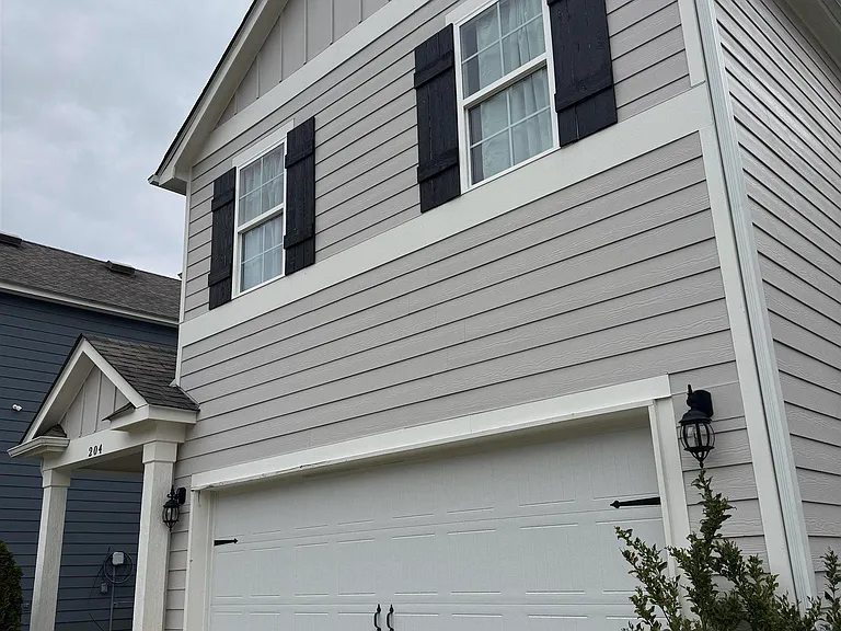 204 Chelsea Park Rd — Photo 4