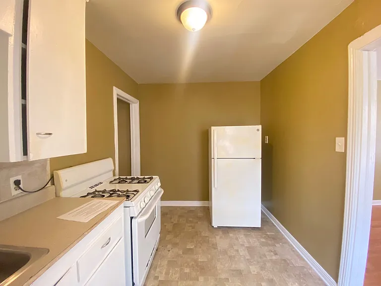 114 SE 40th St #114 — Photo 9