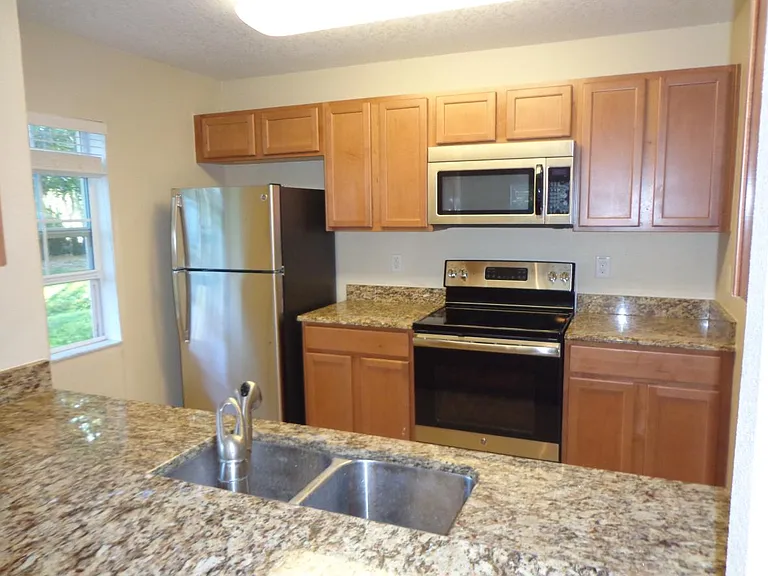 37662 Aaralyn Rd — Photo 7