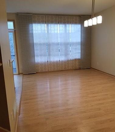 5th image of 7025 Riverdale Dr NW
