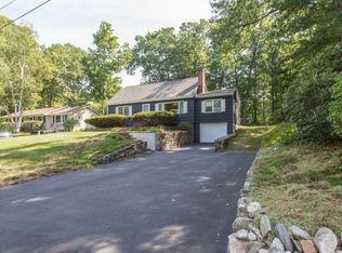 8 True Ave, Derry, NH 03038