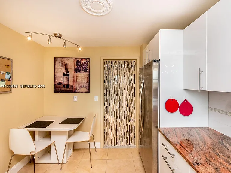 1410 S Ocean Dr #905 — Photo 6