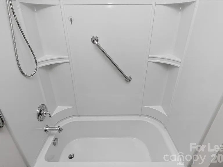 10229 Blairbeth St — Photo 34