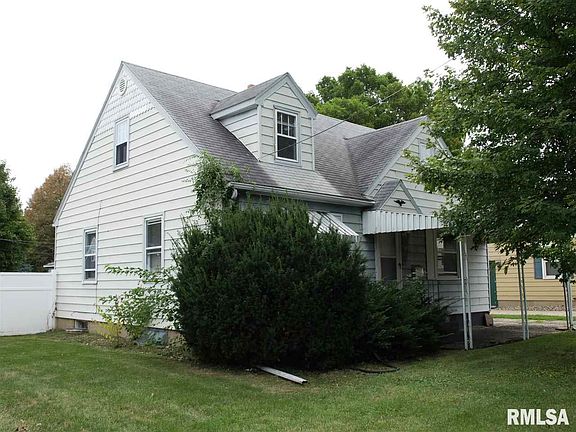 2nd image of 1047 S Farnham St