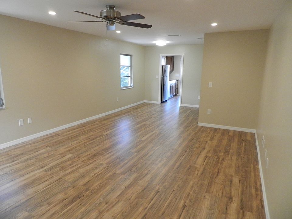 1st image of 5850 21st St N APT 20