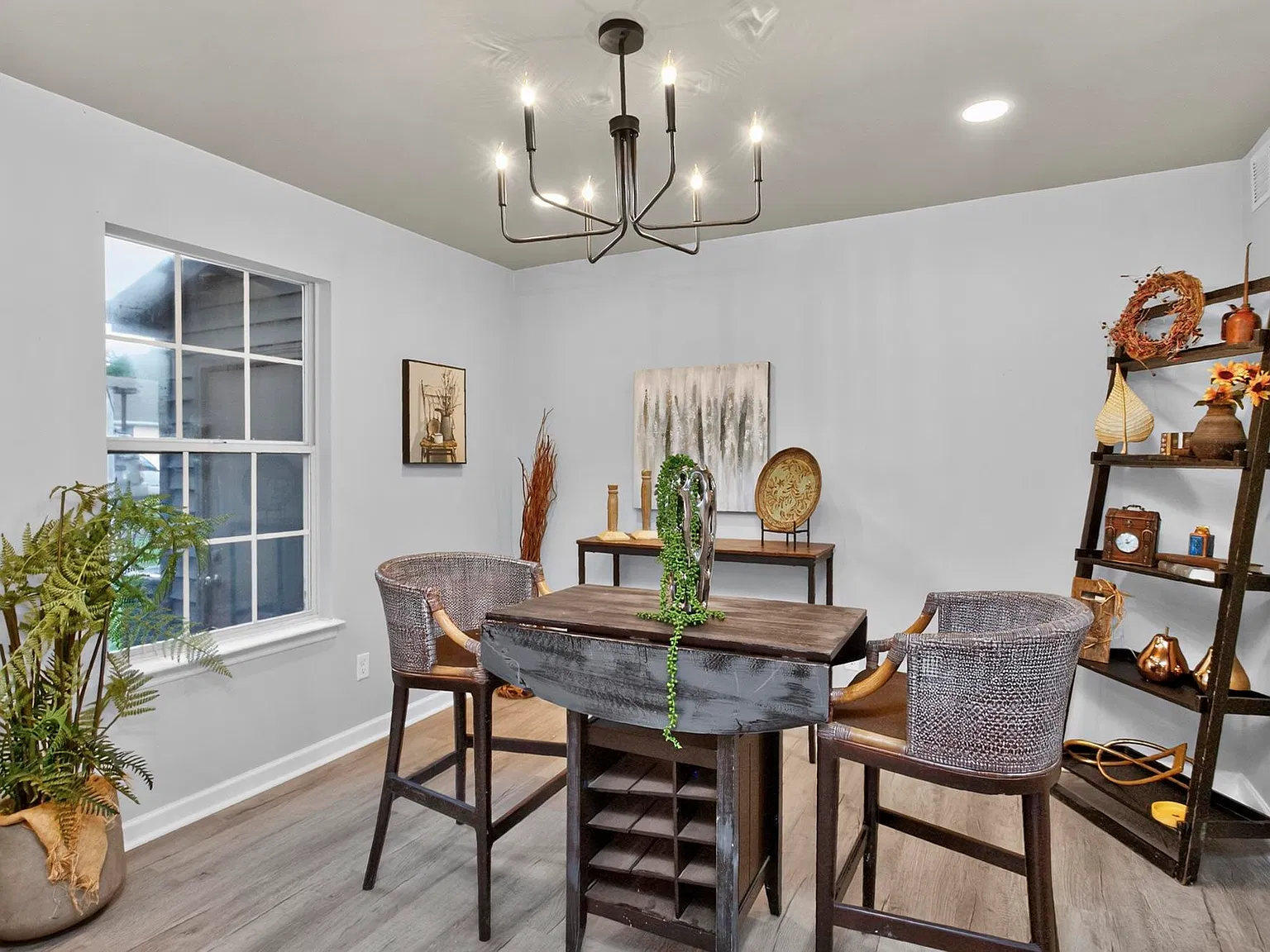 3 bed, 2.5 bath, 1288 sqft, $2,400 — Photo 4