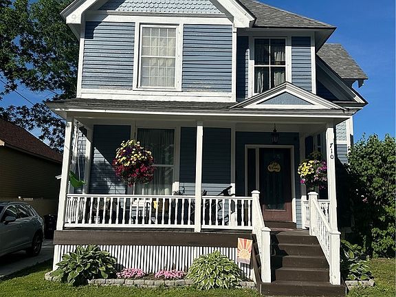 2nd image of 710 Pickering St