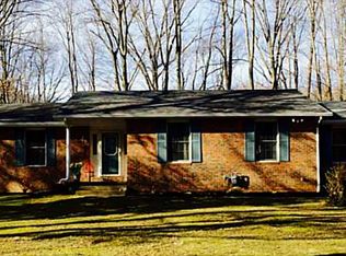 106 Longwell Dr, Grove City, PA 16127