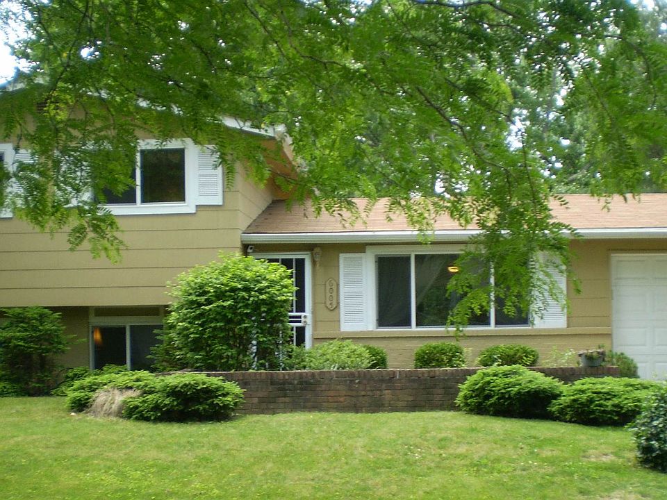 6005 Endicott Road 3 Level Split