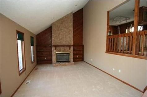 Large Vaulted Great Room