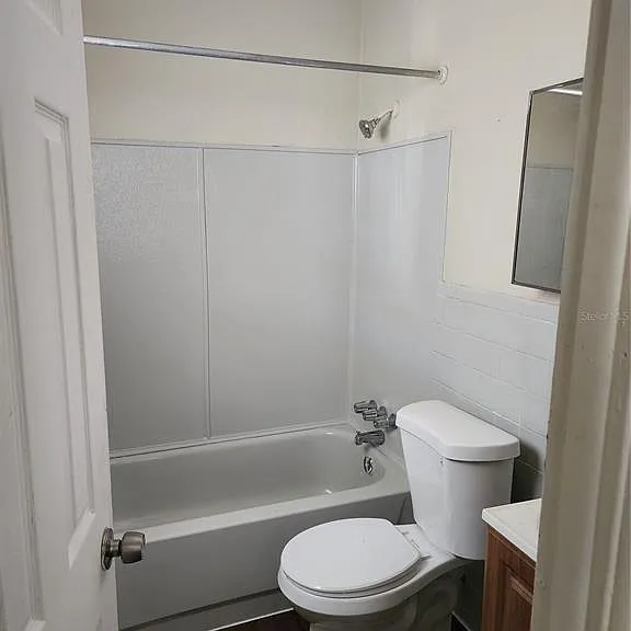 2219 Highland St S #7 — Photo 5