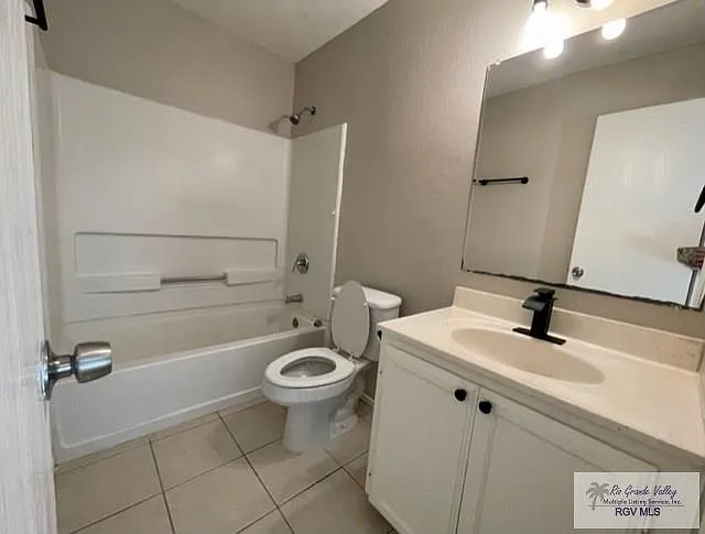 2798 Pompeii St — Photo 16