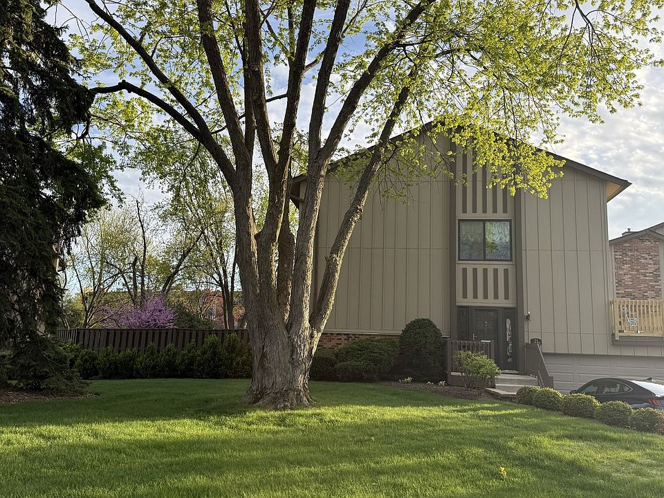 1st image of 21 Clubside Dr