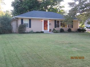 320 N Bonner Ave, Saint Matthews, KY 40207