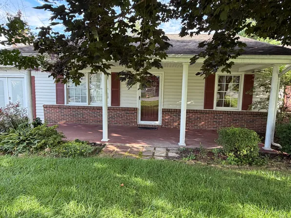 802 Mosby St #802, Abingdon, VA 24210