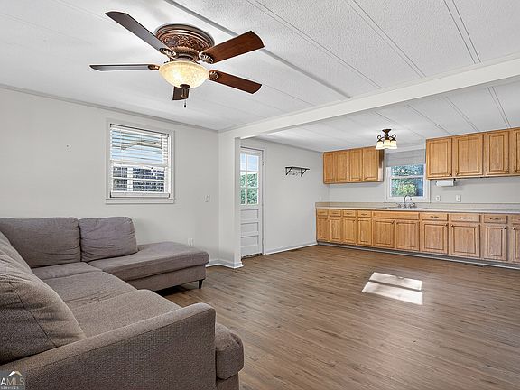 5th image of 1470 Melville Brown Rd