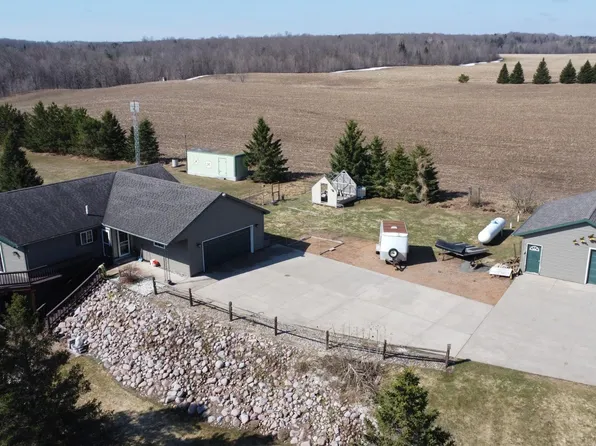W7081 Hill Rd, Antigo, WI 54409