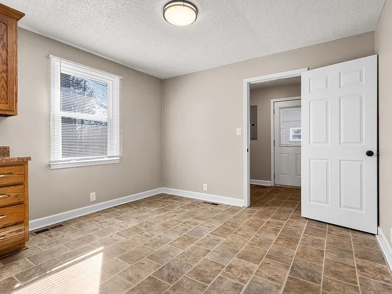 118 Union Hall Rd — Photo 10