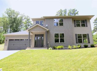 16 Kentworth Ct, Taylors, SC 28687