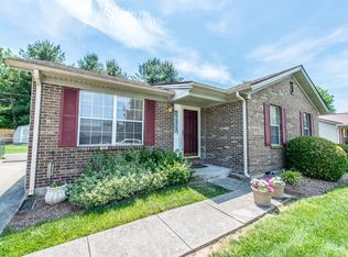 345 Green Fields Ln, Frankfort, KY 40601