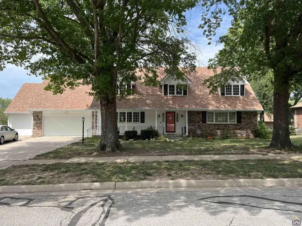 5610 SW 9th Ter, Topeka, KS 66606