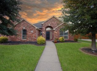 190 Durango Dr, Trophy Club, TX 76262