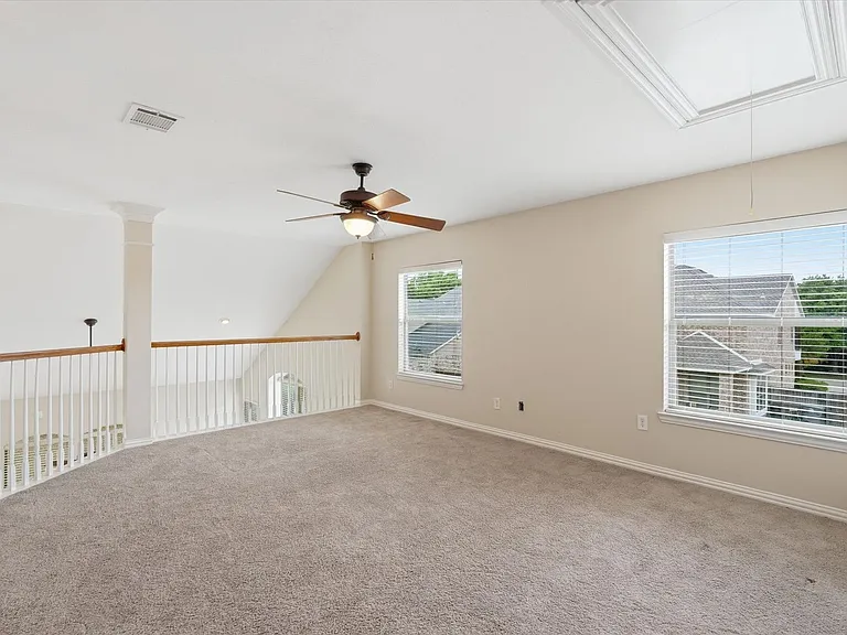 6716 Prairie Flower Trl — Photo 15