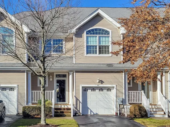 121 Blair Road, East Setauket, NY 11733