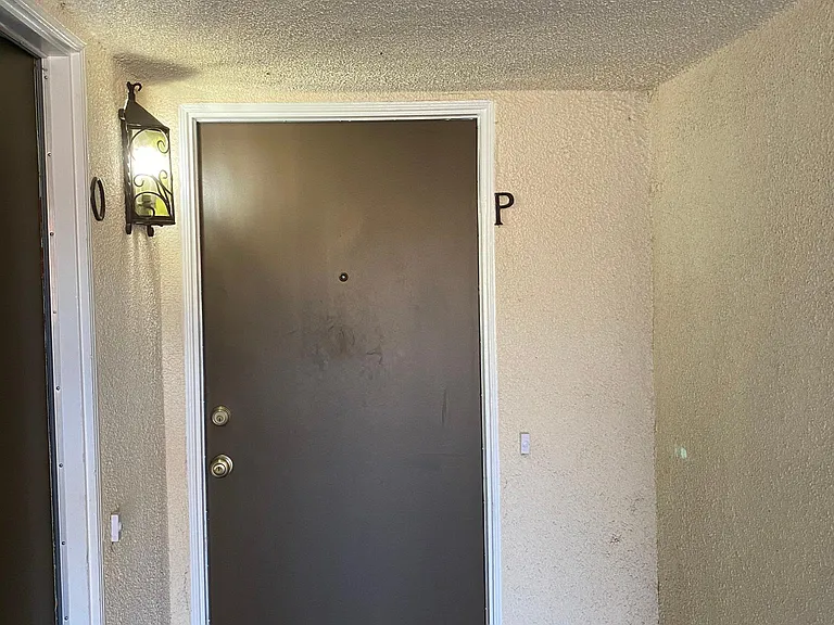 1200 Manhattan Beach Blvd #P — Photo 3