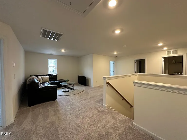 407 Auburndale Ct — Photo 21