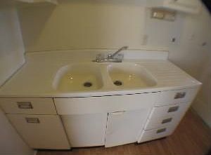 5th image of 235 S 100 E