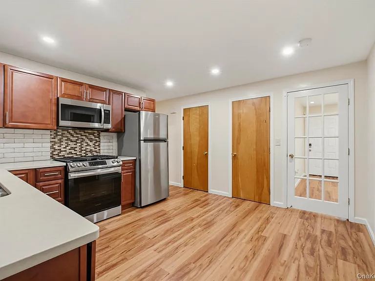 133 N Smith Rd #A — Photo 8