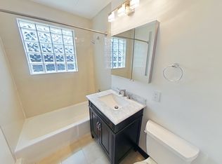 116 Trapelo Rd APT 12, Waltham, MA 02452