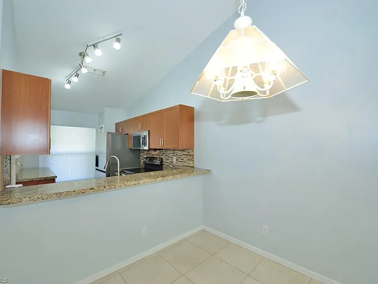 1042 Mainsail Dr #823 — Photo 5