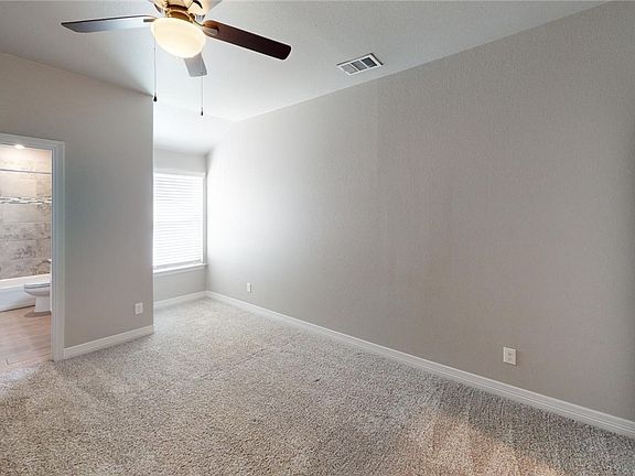 3rd image of 3826 Leming Ct