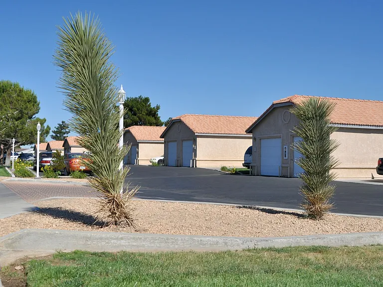 Desert Villas Apartment Homes — Photo 9