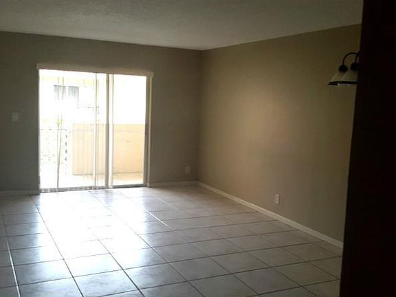 3rd image of 10270 NW 35th St APT 24