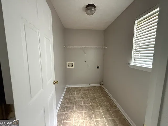 743 Mesa Rd — Photo 4