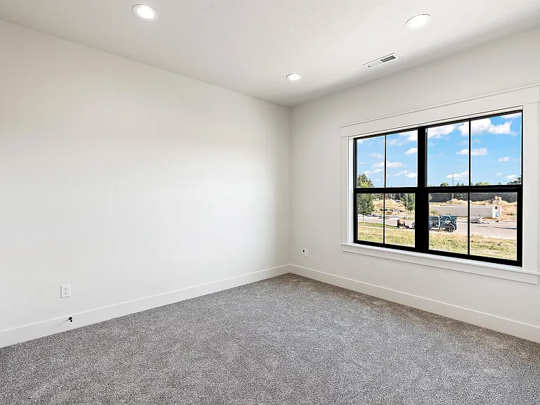 2450 W Iron Coop St #1 — Photo 26