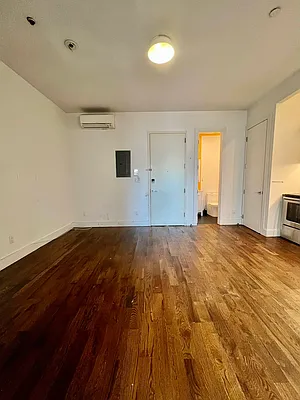 Rented by Hagstrom Management Inc | media 19