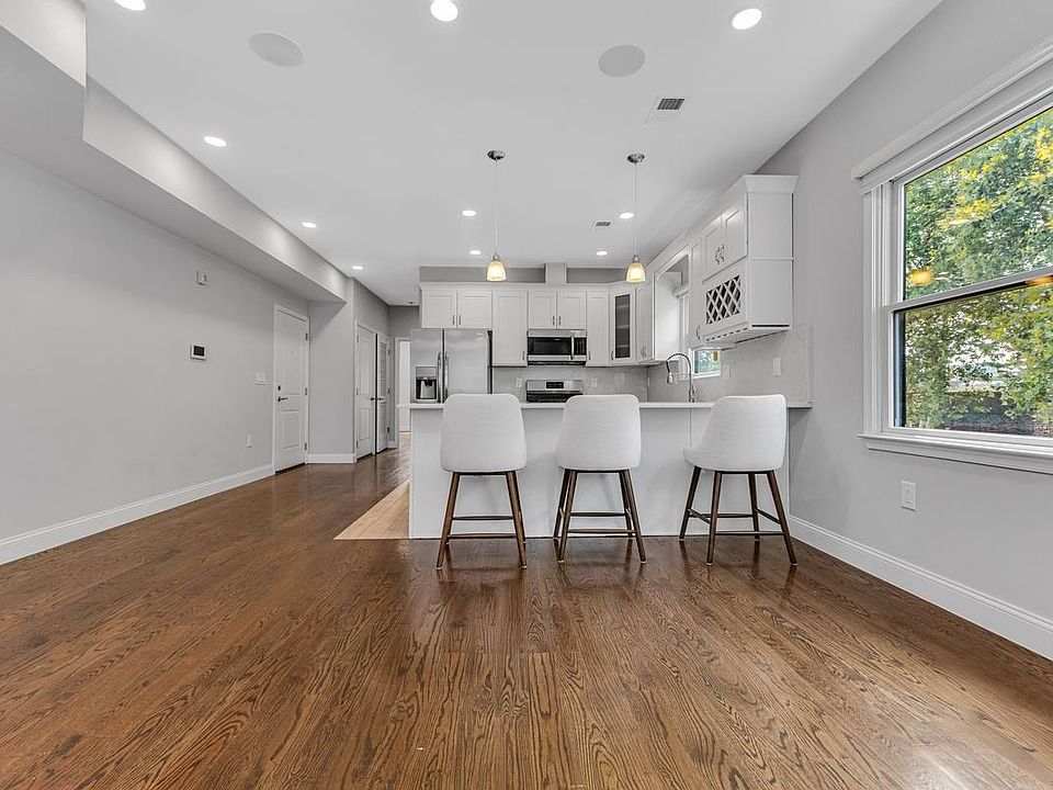 1st image of 28 Giles Ave #2