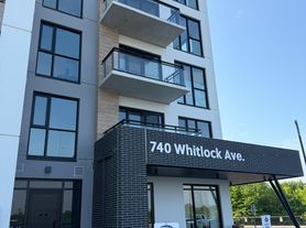 740 Whitlock Ave